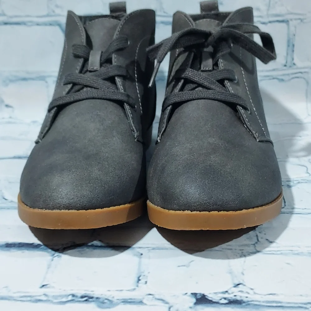 Very G Brown Ankle Boots 7.5 Womens City Minimalist Capsule